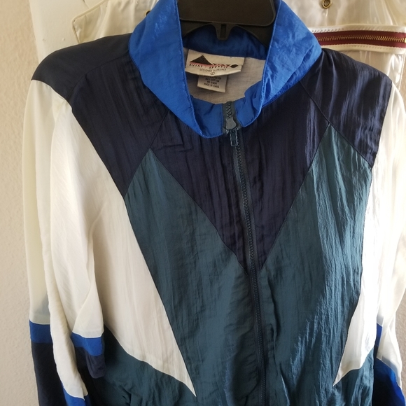 Jacket - Picture 2 of 3